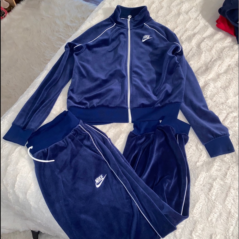Nike velvet dark navy sweatsuit